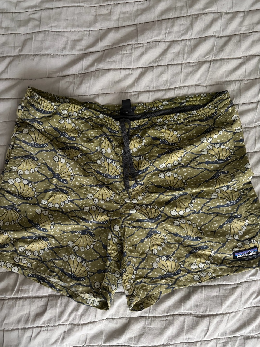 Patagonia Men’s Baggies- Olive Fish Print Shorts